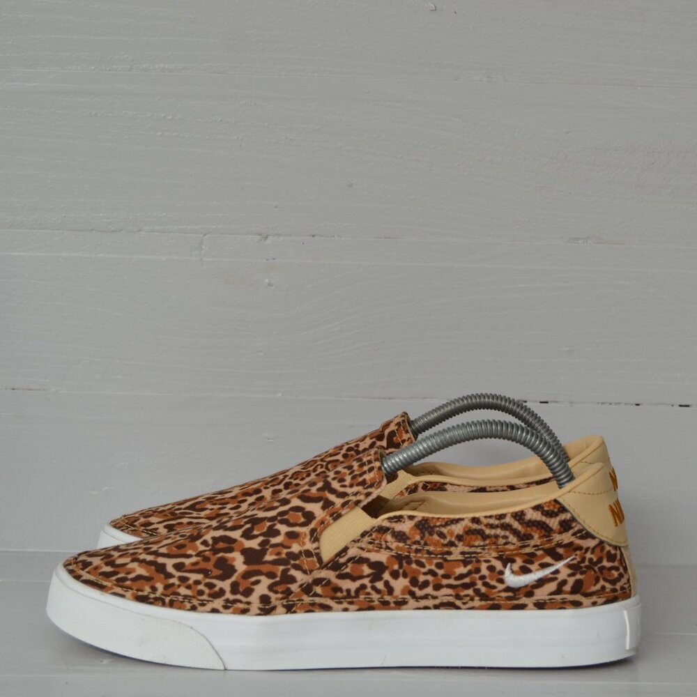 Nike Women's Leopard Print Sneakers